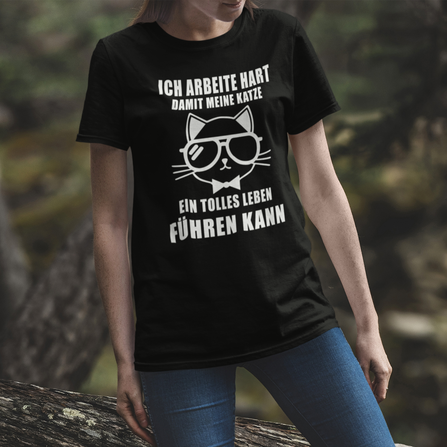 Ich arbeite hart für meine Katze - Shirt - Katzenlover